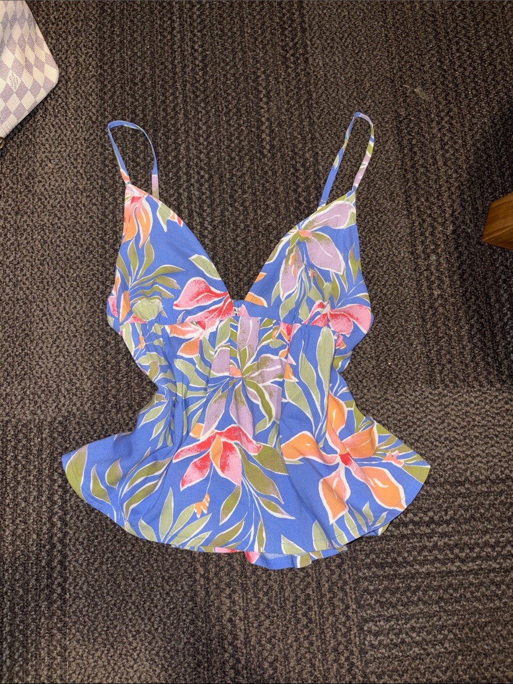 Billa bong blue floral print tank